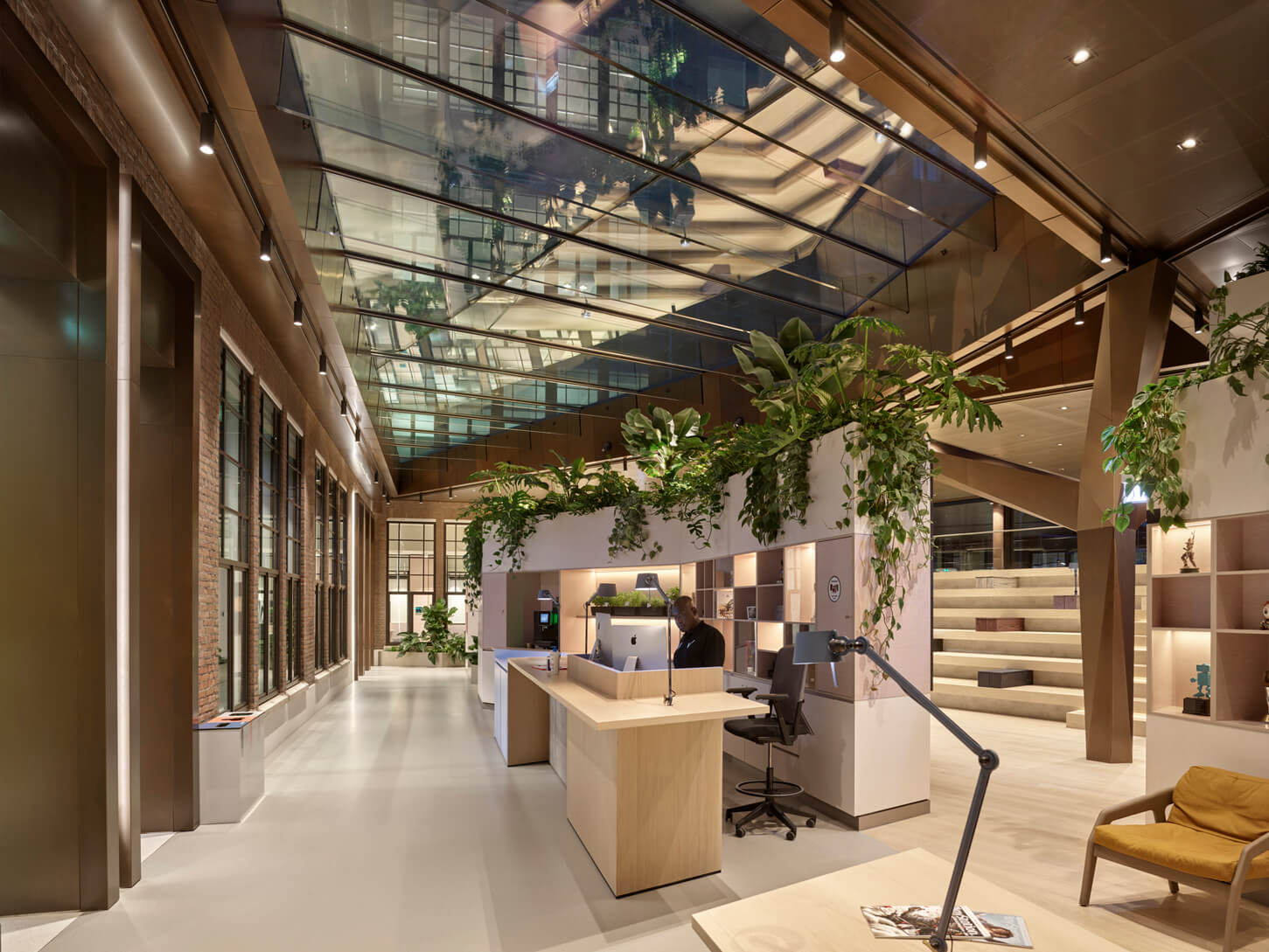 Nieuwezijds Voorburgwal A'dam 14 09 2020 495 LR