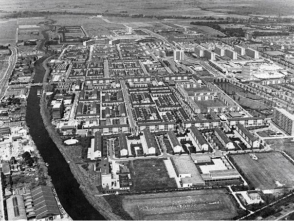 Luchtfoto-van-Paddepoel-1971