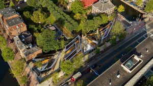 Holocaust Namenmonument Amsterdam Rijnboutt vogelvlucht foto