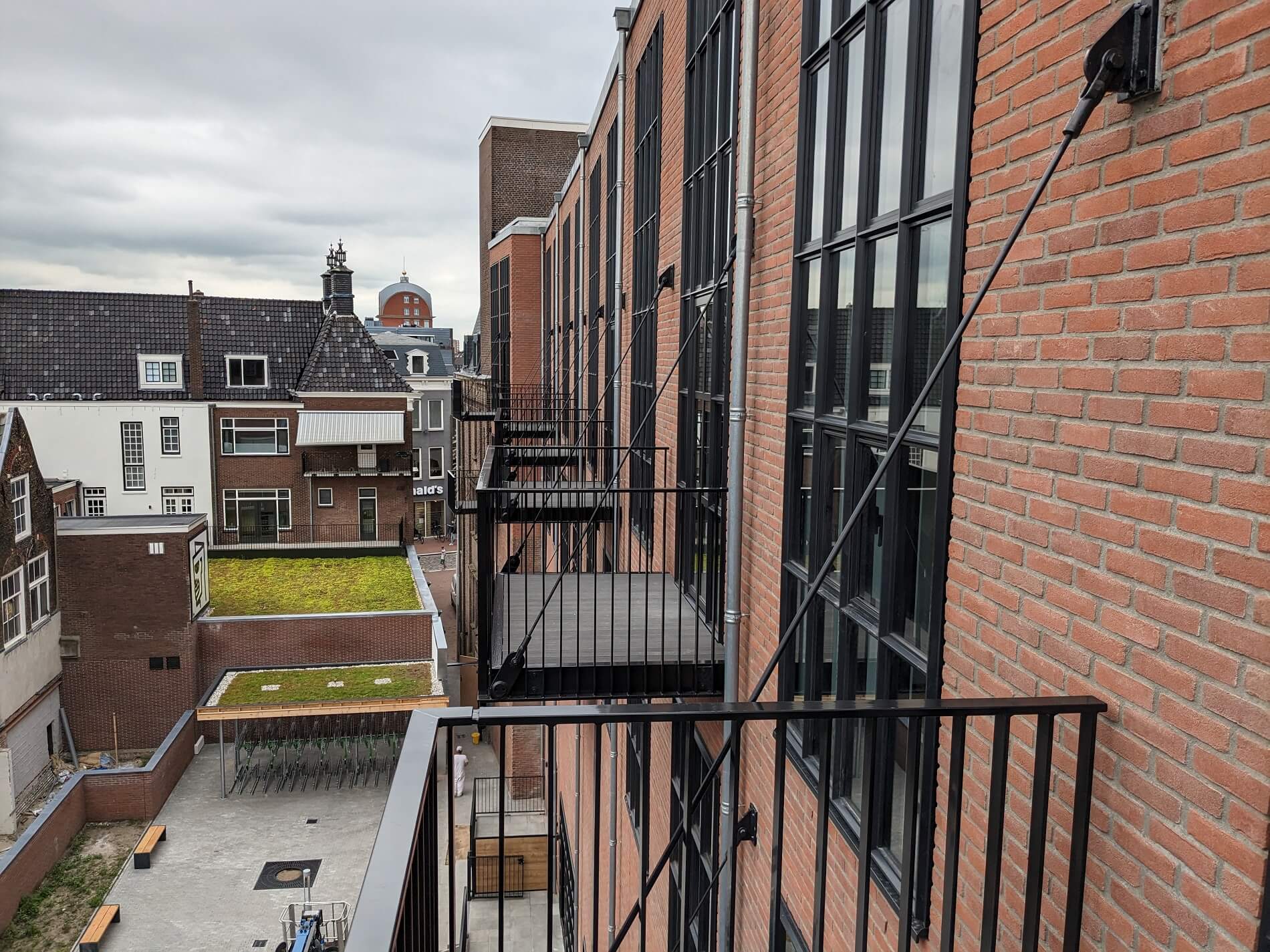 Lindershof Dordrecht-Rijnboutt-balkons-foto Andre Meulenbelt