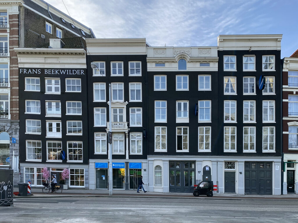 Prins Hendrikkade 16-19